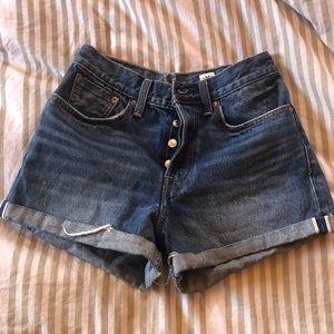 Levi high waisted shorts